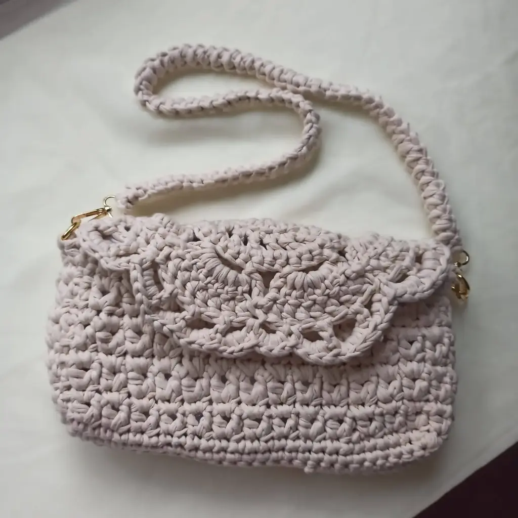 Crochet Sling Bag – Soft Blush