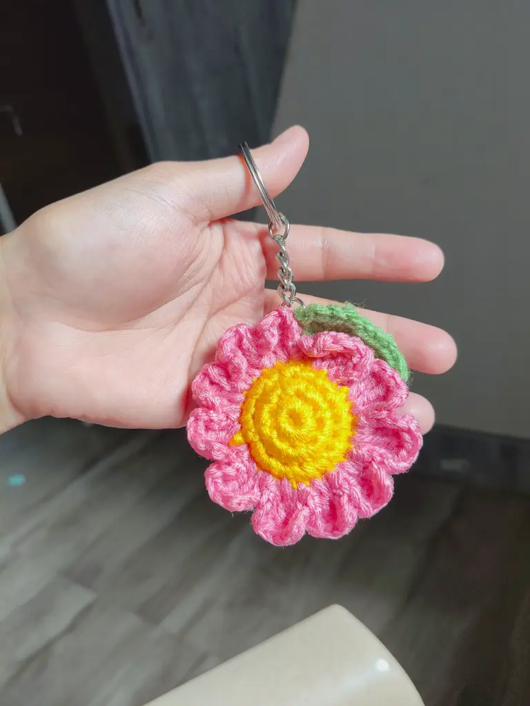 Crochet Daisy Keychain