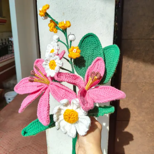 Crochet Floral Bouquet – Pink & White Bloom Mix